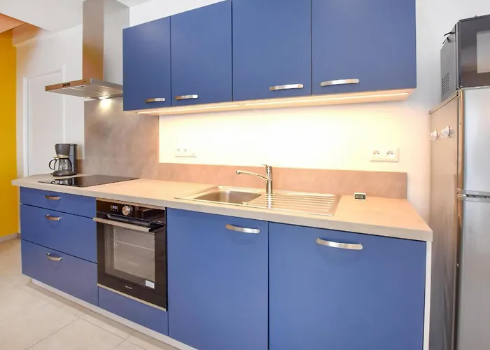 בית נופש 2 Bedroom Cozy In *