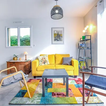 Cozy Home In Gouville-Sur-Mer With Wifi Ferienhaus