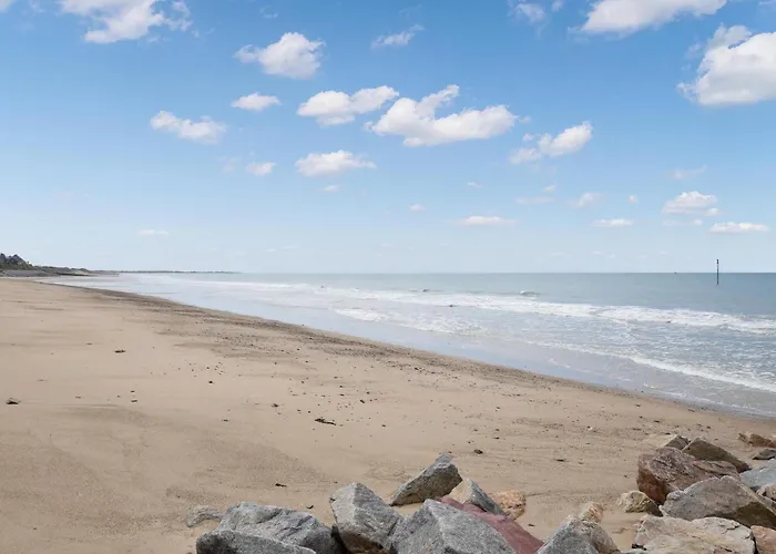 Holiday home 2 Bedroom Cozy In *